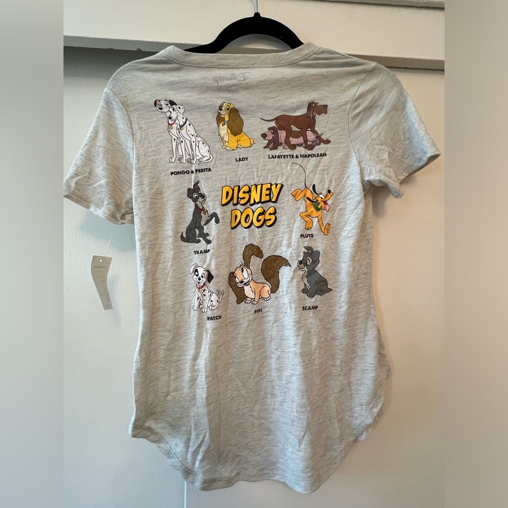 NWT Disney Pluto & Dogs Graphic Tshirt XS